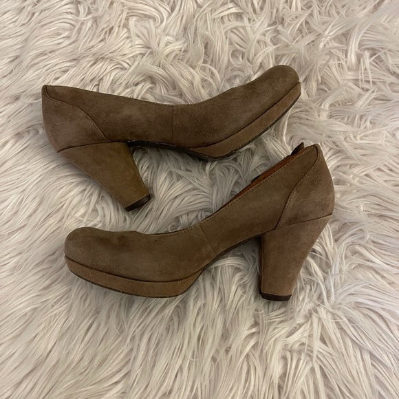 Anthropologie | Taupe suede | Naya Bakula heel - Picture 6 of 15